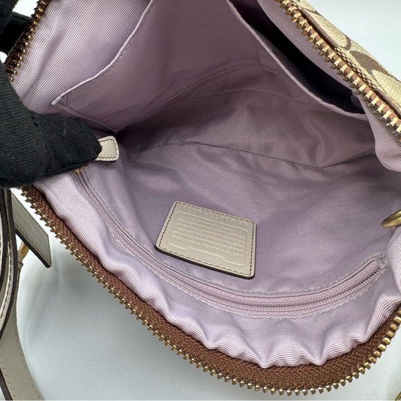 Coach Hampton Signature Pleated Shoulder Bag | Excellent Used Condition - Picture 7 of 12